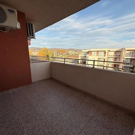 - Sleeps 6 Pet Friendly & 6 Pools Sunny Beach