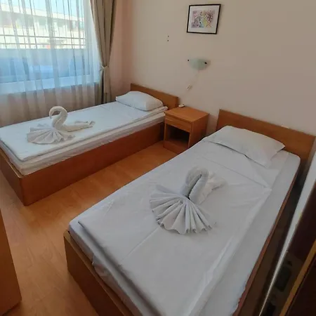 - Sleeps 6 Pet Friendly&6 Pools